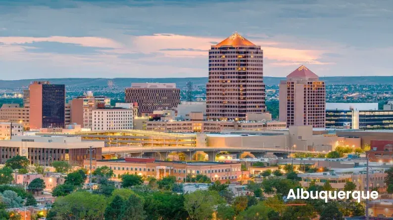 Explore as atrações mais famosas e destinos imperdíveis em Albuquerque, NM
