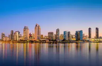 Vehículos baratos de renta en San Diego