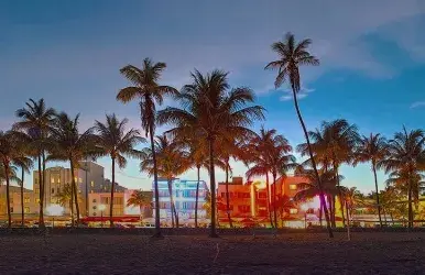 Rent a car in Miami Beach