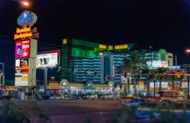 Alugue um carro no MGM Grand em Las Vegas