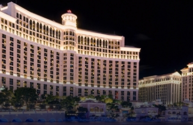 Experimenta recorridos prácticos con una SUV de renta en el Bellagio de Las Vegas