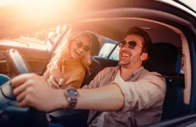 Conheça Coral Gables em um carro alugado