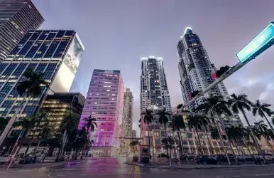 Renta de coches en el Centro de Miami, Fl