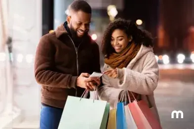 Conoce el Miami International Mall conduciendo un auto de renta