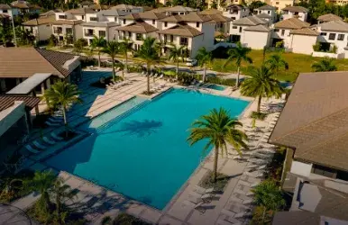 Recorrer Doral, Miami en un coche rentado