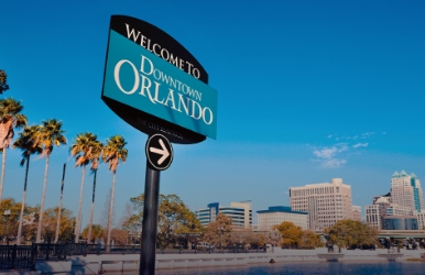 Alquiler de carros baratos en el Downtown Orlando
