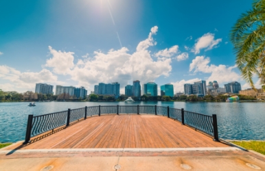 Aluguel de carros elétricos na Universal Studios