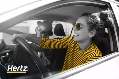 Curta os pontos turísticos de Dallas com um carro de aluguel Hertz