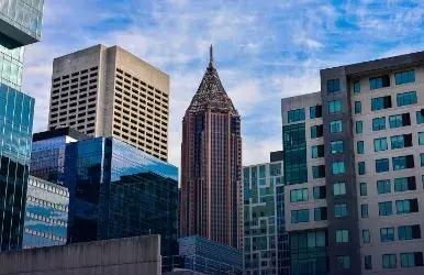 Carros de alquiler National en Midtown Atlanta