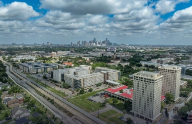 Vehicle rental service at the NRG Center