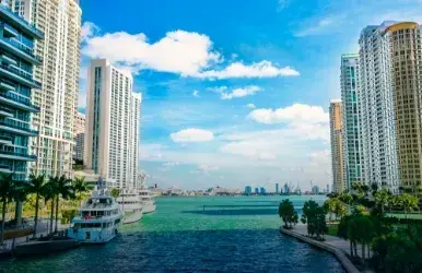 Rent a car with National in Downtown Miami