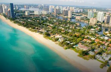 Rent a car with National in Miami Beach