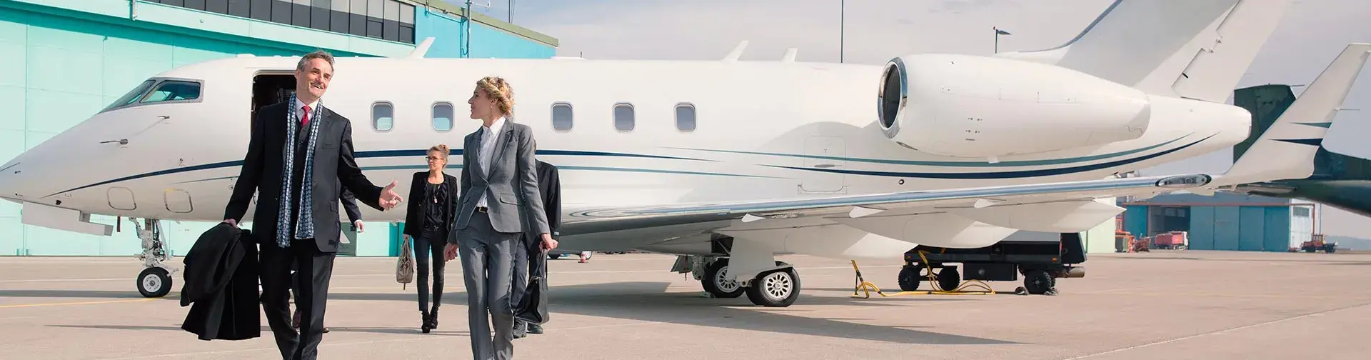 Tips for renting vehicles at Tamiami Executive Airport