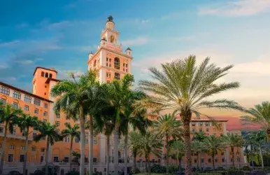 Rent a cheap car in Coral Gables