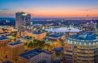 Renta autos Downtown Orlando